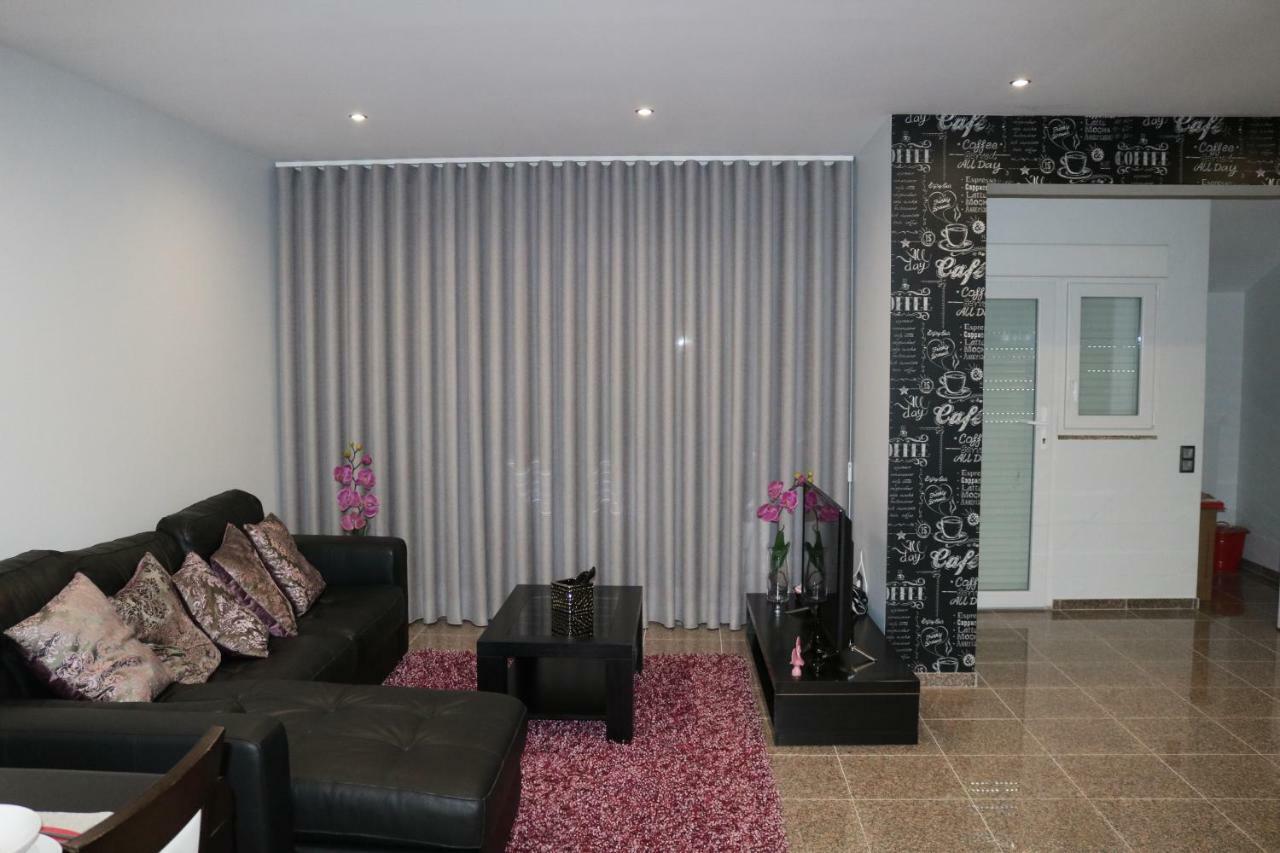 Oporto House Al Leilighet Maía Eksteriør bilde